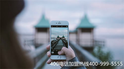 (申請(qǐng)400電話需要什么條件)(400電話申請(qǐng)?jiān)鯓硬拍芩俣瓤欤坑心男┥暾?qǐng)流程？)