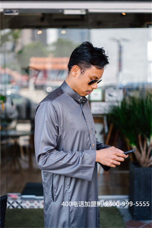 (400電話客服規范)(家裝業開通400電話 有效提高服務品質)