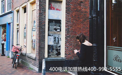 (鄭州400電話去哪里)(辦一個400電話多少錢，有必要開通嗎)